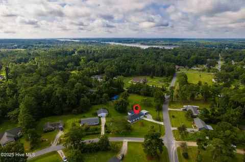 View/Area - 201 Queens Rd, Hubert, NC 28539 photo 6 of 11