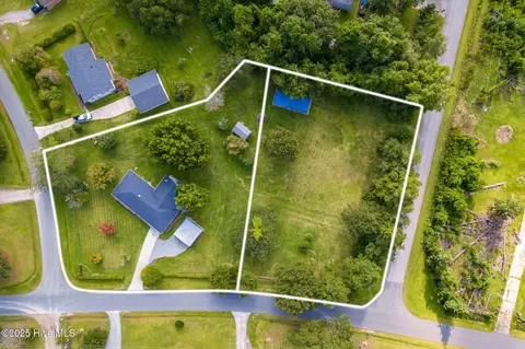 View/Area - 201 Queens Rd, Hubert, NC 28539 photo 1 of 11