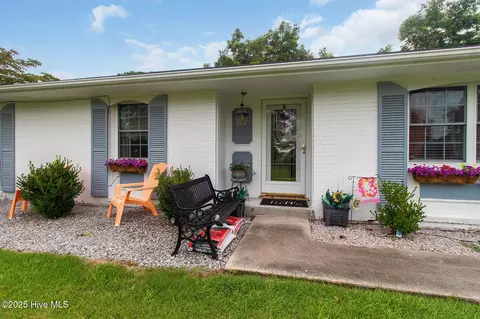Other - 201 Queens Rd, Hubert, NC 28539 photo 2 of 8