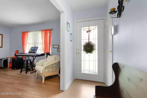 Entry Way - 201 Queens Rd, Hubert, NC 28539 photo 1 of 1