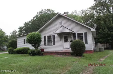 1005 N Water St, Lumberton, NC 28358