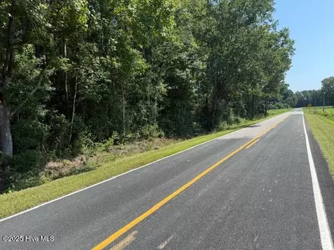1720 Wardtown Rd S, Whiteville, NC 28472