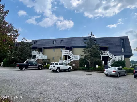 1 Camden Cswy #8, Elizabeth City, NC 27909