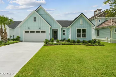 6087 Ocean Isle Palms Way SW, Shallotte, NC 28470