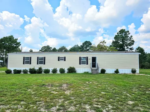 235 Avenue Ave, White Oak, NC 28399