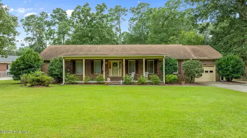 305 Daniel Dr, Goldsboro, NC 27534