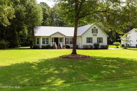 571 Deer Run Rd, New Bern, NC 28562