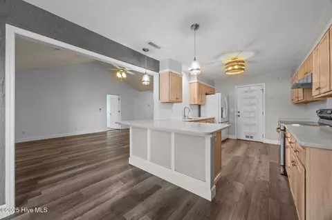 176 Lewis Rd, Hampstead, NC 28443 photo 8