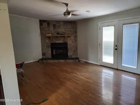 267 Sixth St, Aurora, NC 27806 photo 17