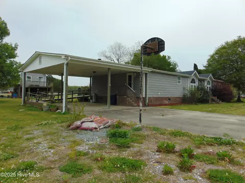267 Sixth St, Aurora, NC 27806 photo 2