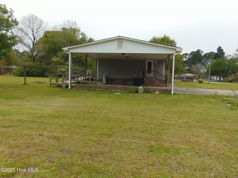 267 Sixth St, Aurora, NC 27806 photo 3