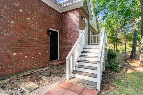 Exterior - 35 Turtle Point Rd, Pinehurst, NC 28374 photo 6 of 13
