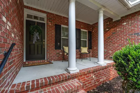 Exterior - 35 Turtle Point Rd, Pinehurst, NC 28374 photo 5 of 13