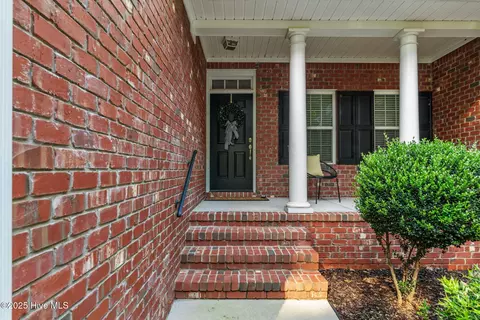 Exterior - 35 Turtle Point Rd, Pinehurst, NC 28374 photo 4 of 13