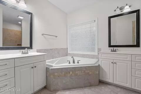 Bath - 35 Turtle Point Rd, Pinehurst, NC 28374 photo 1 of 8
