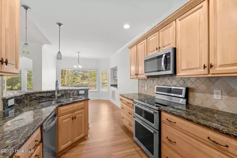 Kitchen - 35 Turtle Point Rd, Pinehurst, NC 28374 photo 2 of 5