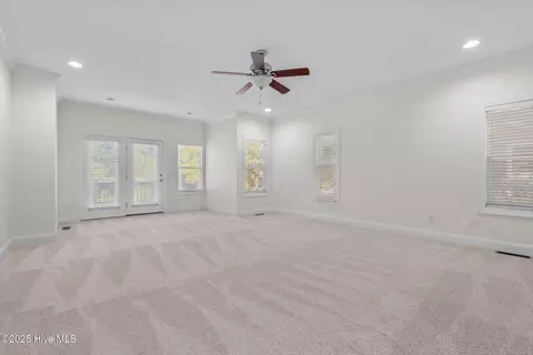 Living - 35 Turtle Point Rd, Pinehurst, NC 28374 photo 6 of 10