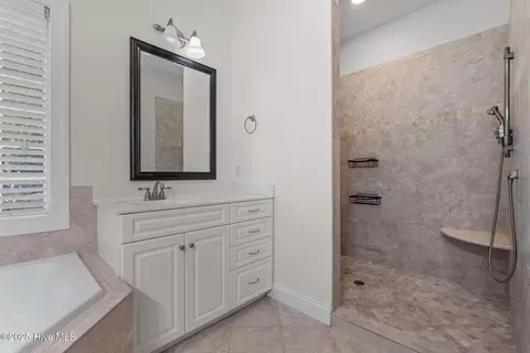 Bath - 35 Turtle Point Rd, Pinehurst, NC 28374 photo 2 of 8