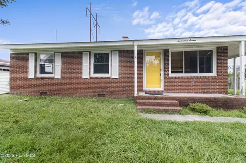 1716 Lexington Dr, Elizabeth City, NC 27909