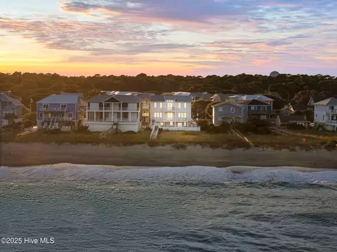 829 Fort Fisher Blvd S, Kure Beach, NC 28449