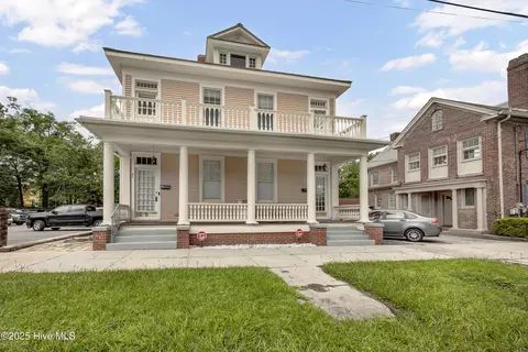 8 S 7th St, Wilmington, NC 28401