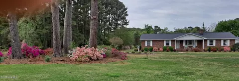 432 Hubbard Butler Rd, Clinton, NC 28328