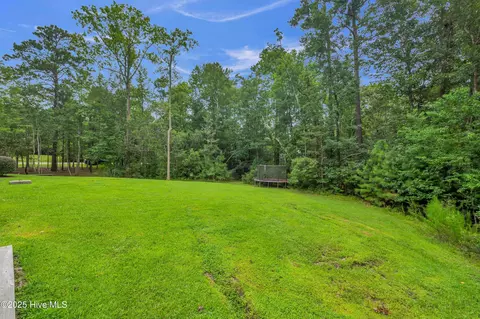Exterior - 102 Chuckanut Dr, Hampstead, NC 28443 photo 10 of 11
