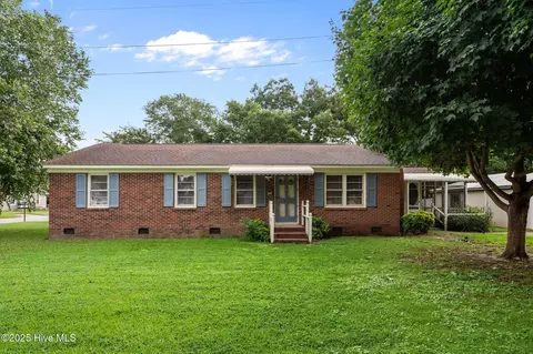 1205 Cherry St, Tarboro, NC 27886