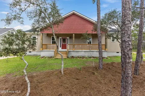 355 Fifty Lakes Dr, Southport, NC 28461