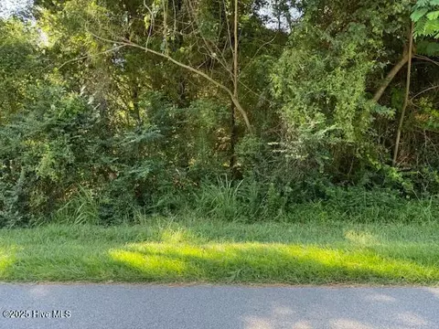220 Montpelier Dr, Edenton, NC 27932