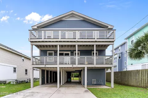 1504 Canal Dr, Carolina Beach, NC 28428