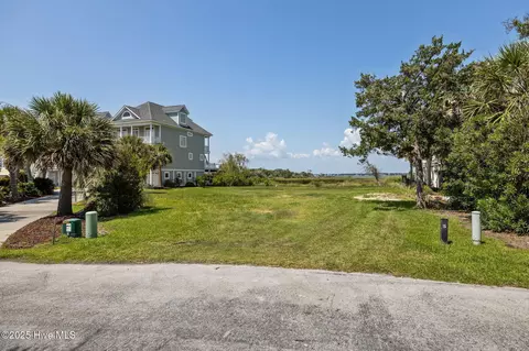 123 125 Coral Bay Ct, Atlantic Beach, NC 28512