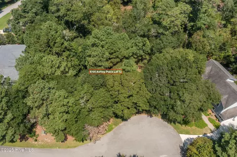 9704 Ashley Pl, Emerald Isle, NC 28594