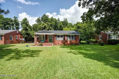 2102 Opal St, New Bern, NC 28560