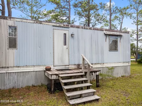 119 Longleaf Dr, Cedar Point, NC 28584 photo 8
