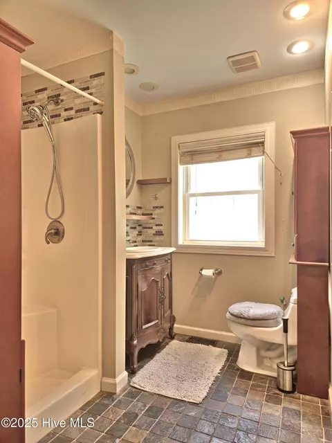 Bath - 562 Elevation Rd, Four Oaks, NC 27524 photo 1 of 2