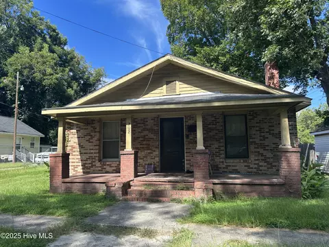 202 Vance St, Greenville, NC 27834
