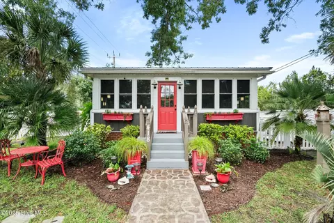 418 Raleigh Ave, Carolina Beach, NC 28428