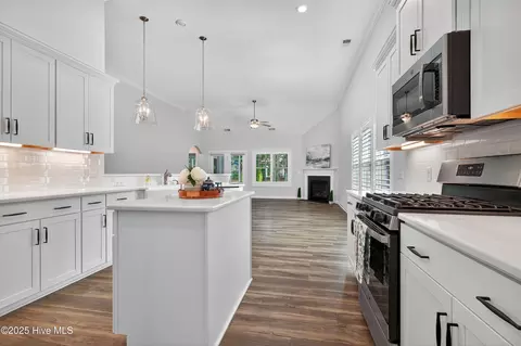 1357 Lt Congleton Rd, Wilmington, NC 28409 photo 8