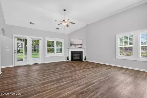 1357 Lt Congleton Rd, Wilmington, NC 28409 photo 10