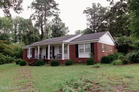 2803 Carey Rd, Kinston, NC 28504