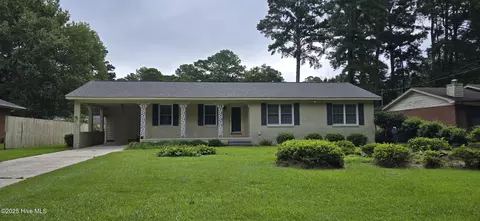 209 Harmony St, Greenville, NC 27834