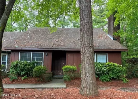 126 Oakmont Dr #13, Greenville, NC 27858