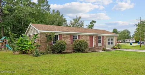 218 N Nunn St, Havelock, NC 28532