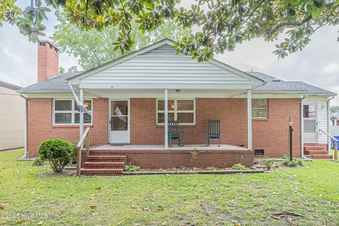 2815 Edwards St, Greenville, NC 27858