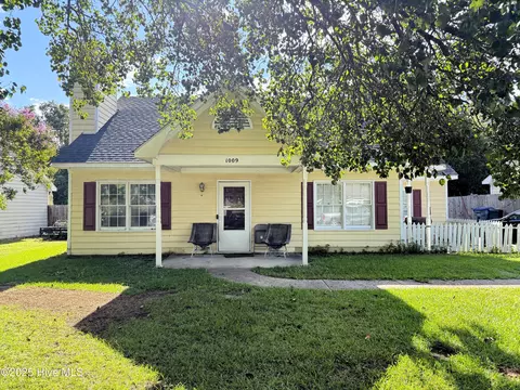 1009 Southbriar Dr, Rocky Mount, NC 27804