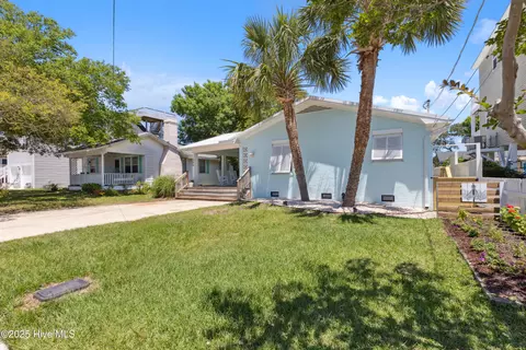 306 Charlotte Ave, Carolina Beach, NC 28428