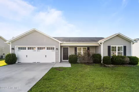 242 Sweet Gum Ln, Richlands, NC 28574