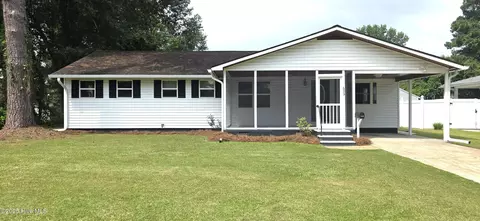 605 Elm St, Jacksonville, NC 28540
