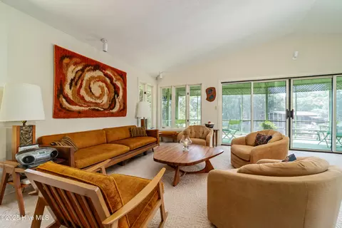 Living - 160 Arborvitae Dr, Pine Knoll Shores, NC 28512 photo 5 of 5